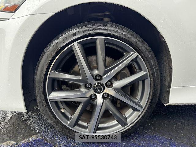 Lexus GS 2018-03 4964082-18