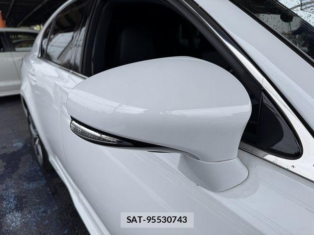 Lexus GS 2018-03 4964082-21