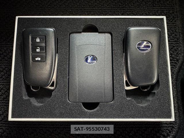 Lexus GS 2018-03 4964082-24