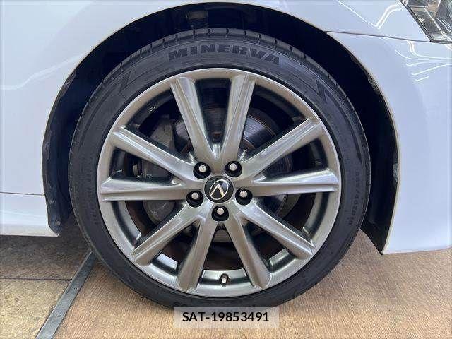 Lexus GS 2014-06 7877327-13