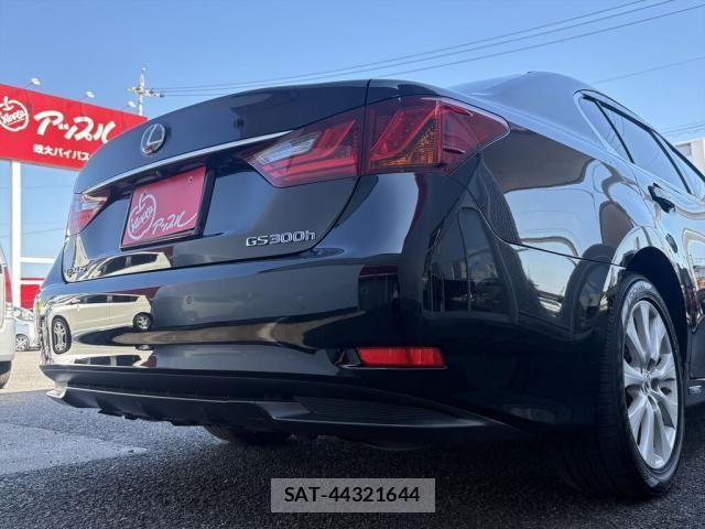 Lexus GS 2015-09 8354837-11