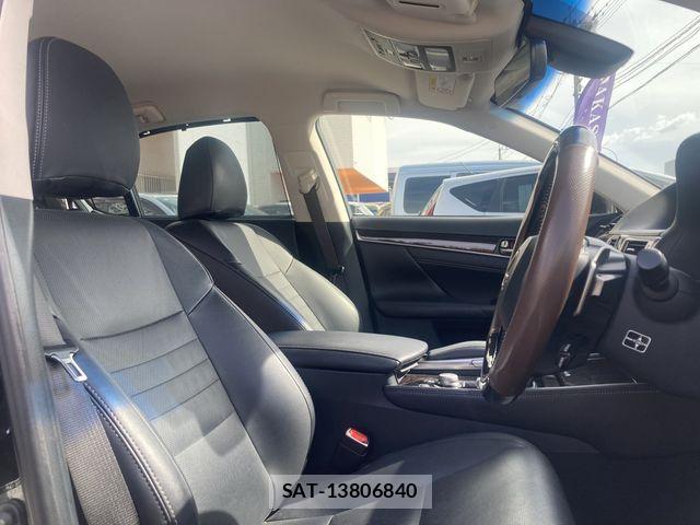 Lexus GS 2018-01 8366705-11