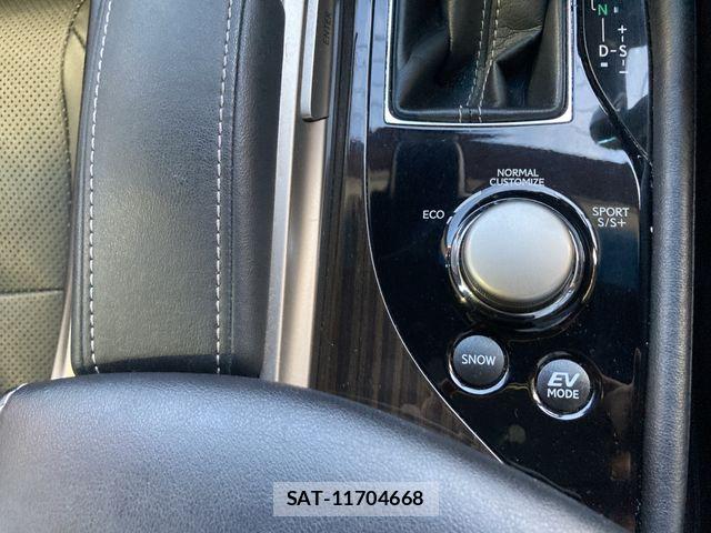 Lexus GS 2017-06 8829932-26