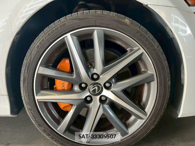 Lexus GS 2017-03 6612789-23