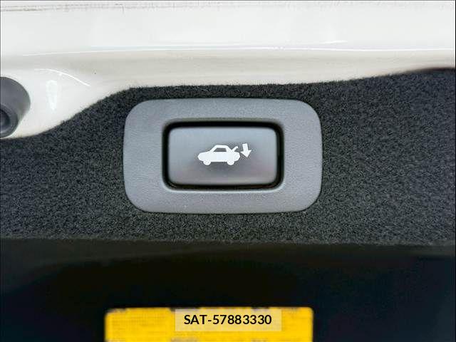 Lexus GS 2012-02 8036394-2