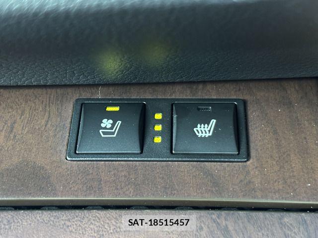 Lexus GS 2013-08 8336530-11