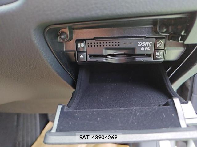 Lexus GS 2014-03 8366708-18