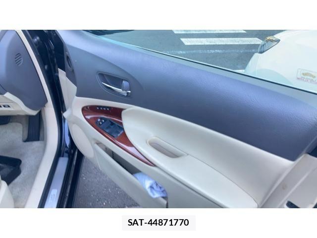 Lexus GS 2011-03 8883837-11
