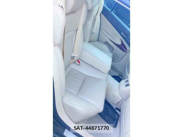Lexus GS 2011-03 8883837-12