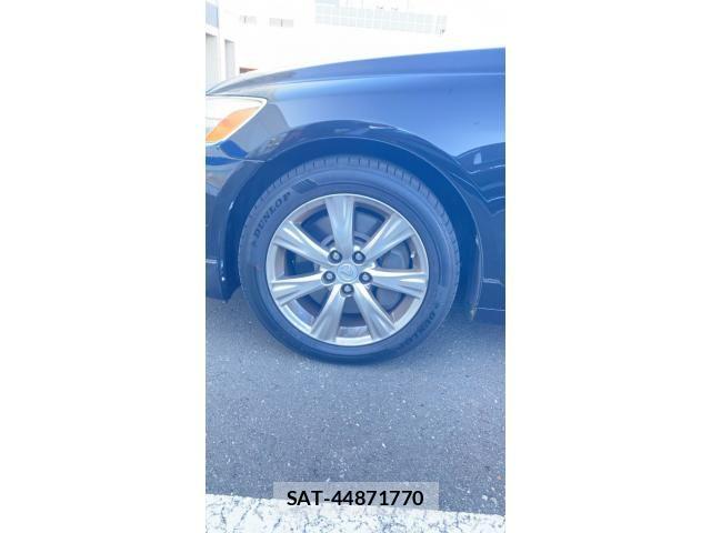 Lexus GS 2011-03 8883837-2