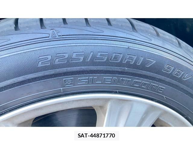 Lexus GS 2011-03 8883837-3