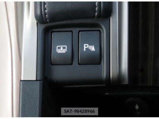 Lexus GS 2018-10 6245118-26
