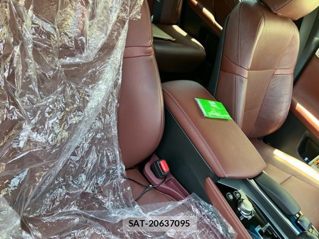Lexus GS 2012-03 6907662-16