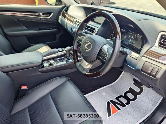 Lexus GS 2019-08 7020759-10