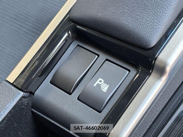 Lexus GS 2012-06 7220889-10
