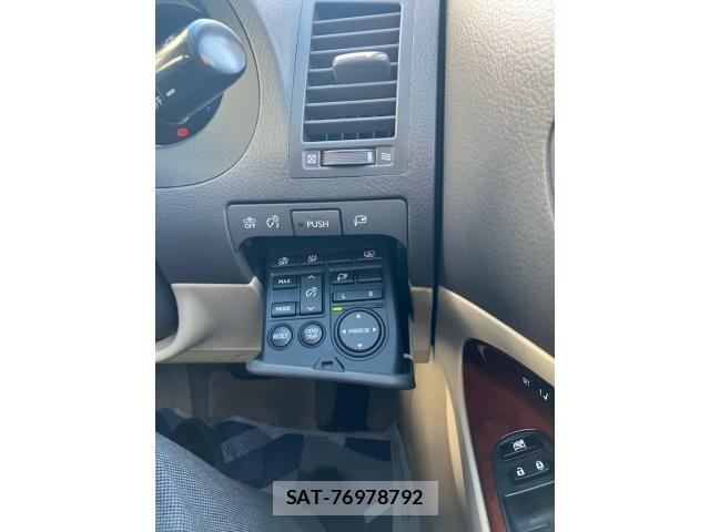 Lexus GS 2010-01 7220888-11