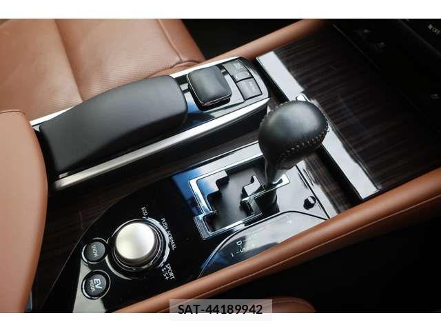 Lexus GS 2013-07 7877331-10