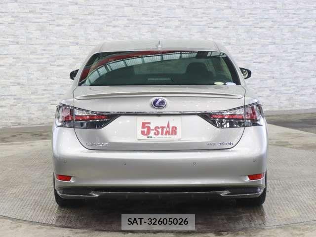 Lexus GS 2017-07 7877328-13