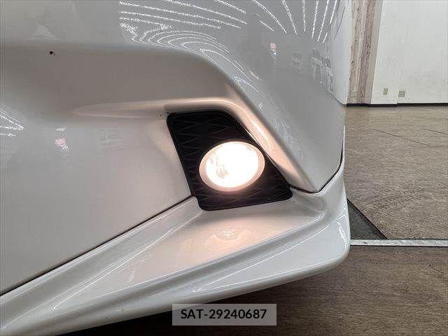 Lexus GS 2012-08 8036395-12
