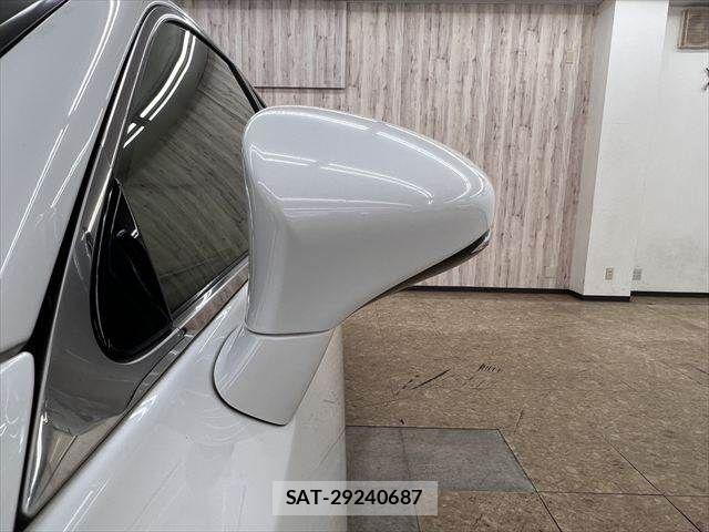 Lexus GS 2012-08 8036395-25