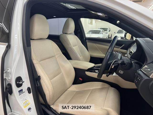 Lexus GS 2012-08 8036395-7