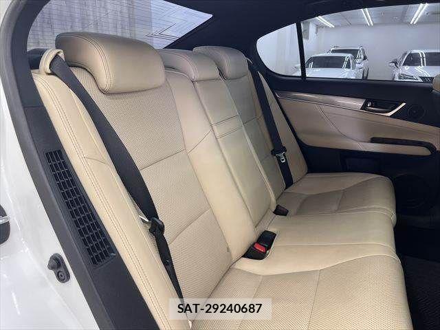 Lexus GS 2012-08 8036395-8