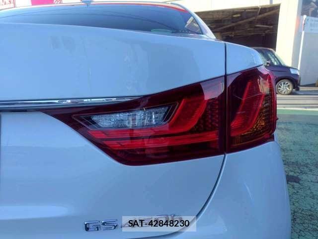 Lexus GS 2012-07 8100116-22