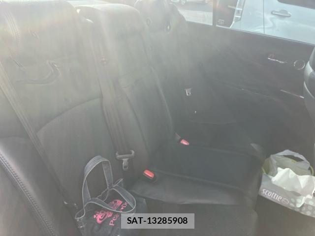Lexus GS 2011-08 8371797-11