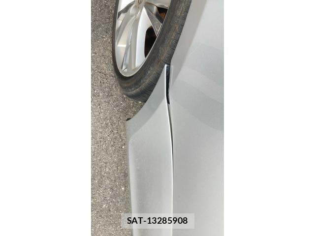Lexus GS 2011-08 8371797-25