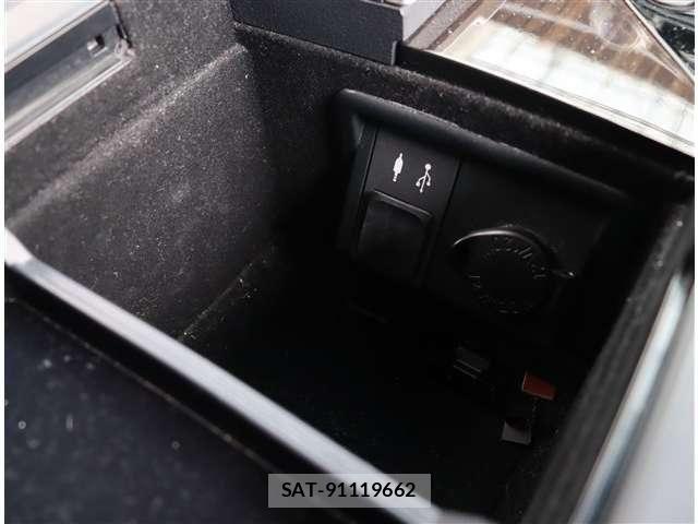 Lexus GS 2012-04 8413266-13