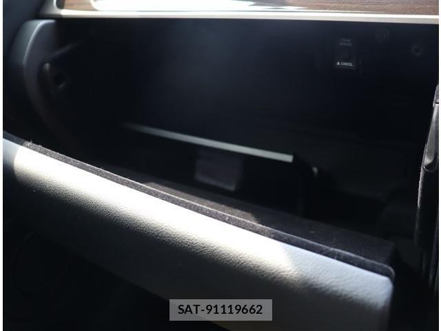 Lexus GS 2012-04 8413266-17