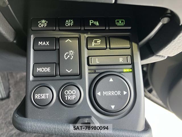 Lexus GS 2010-08 8413263-12