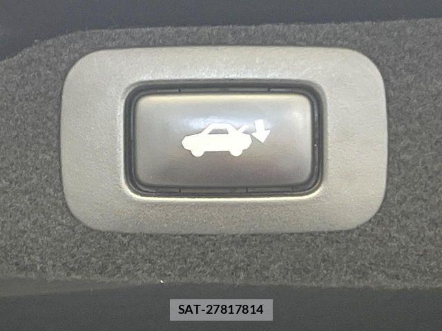 Lexus GS F 2017-04 8849570-16