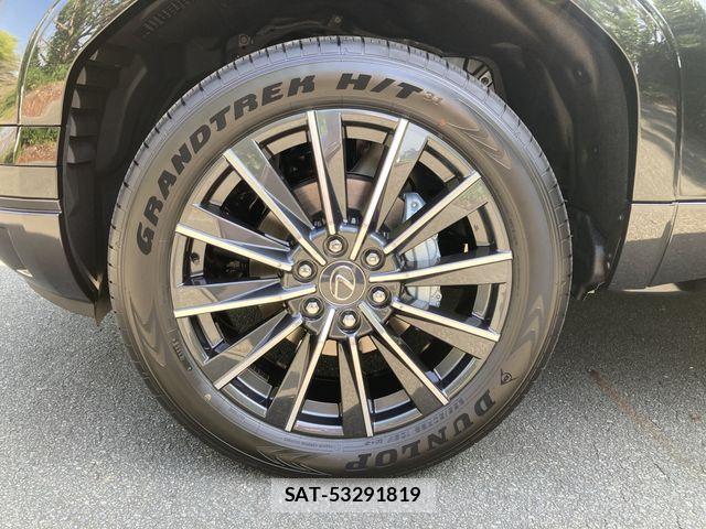 Lexus GX 2025-10 1429123-26