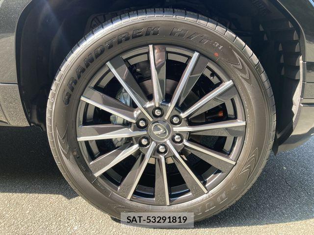 Lexus GX 2025-10 1429123-29