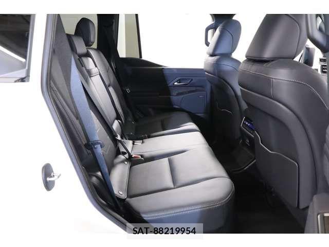 Lexus GX 2025-08 1445978-9