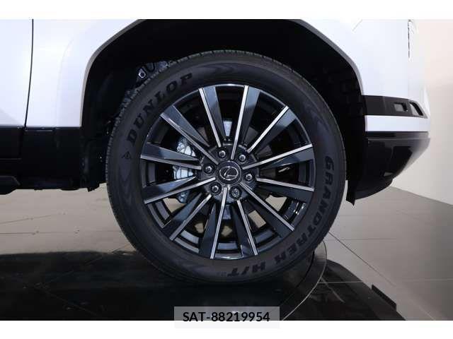 Lexus GX 2025-08 1445978-4