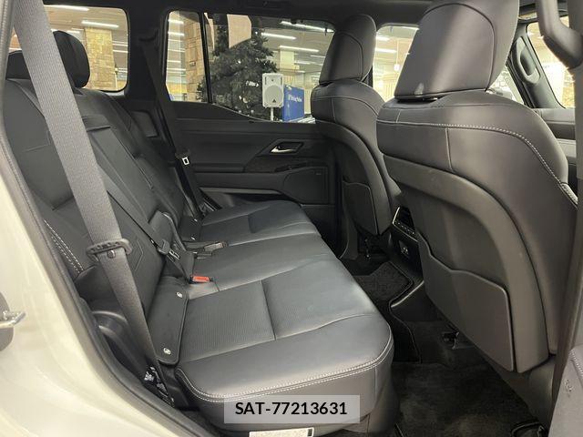 Lexus GX 2025-06 3377750-4