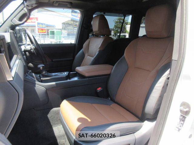 Lexus GX 2025-05 7220891-12