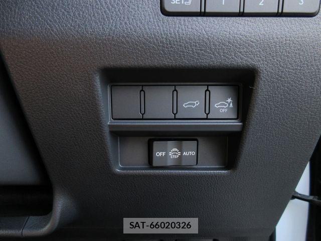 Lexus GX 2025-05 7220891-21