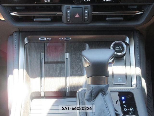 Lexus GX 2025-05 7220891-28