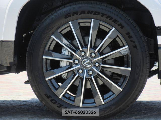 Lexus GX 2025-05 7220891-7
