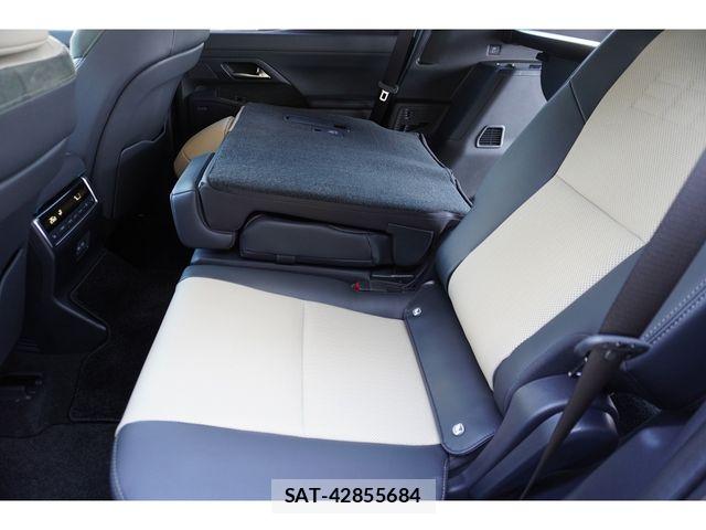 Lexus GX 2026-03 7220906-12