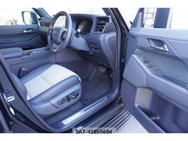 Lexus GX 2026-03 7220906-15