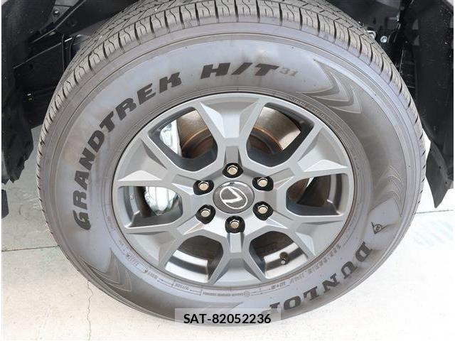 Lexus GX 2025-07 7455369-10