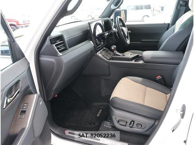 Lexus GX 2025-07 7455369-13