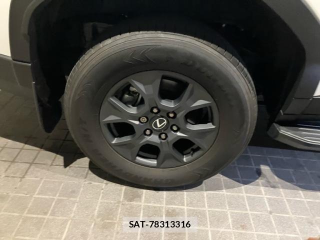 Lexus GX 2025-09 7617629-4