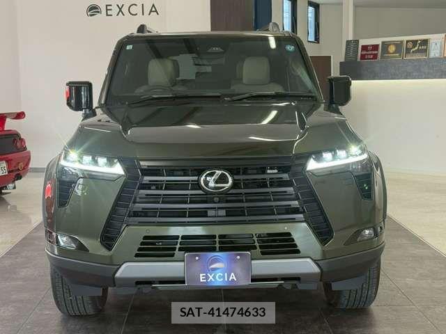 Lexus GX 2026-01 7725025-2