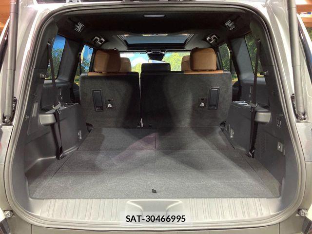 Lexus GX 2025-06 8208350-10