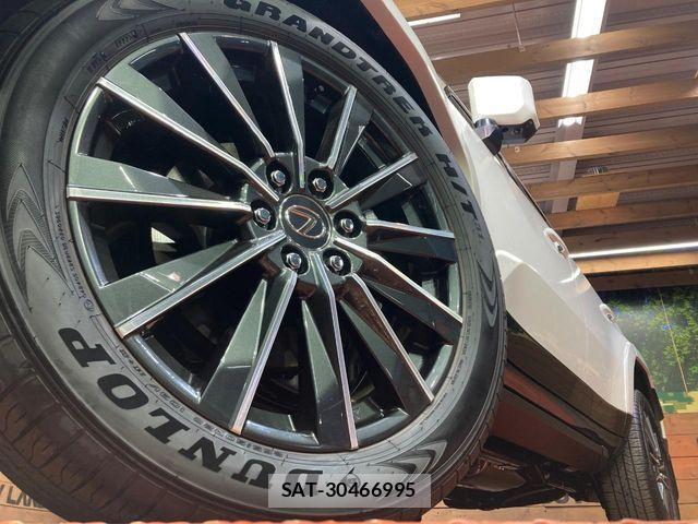 Lexus GX 2025-06 8208350-12